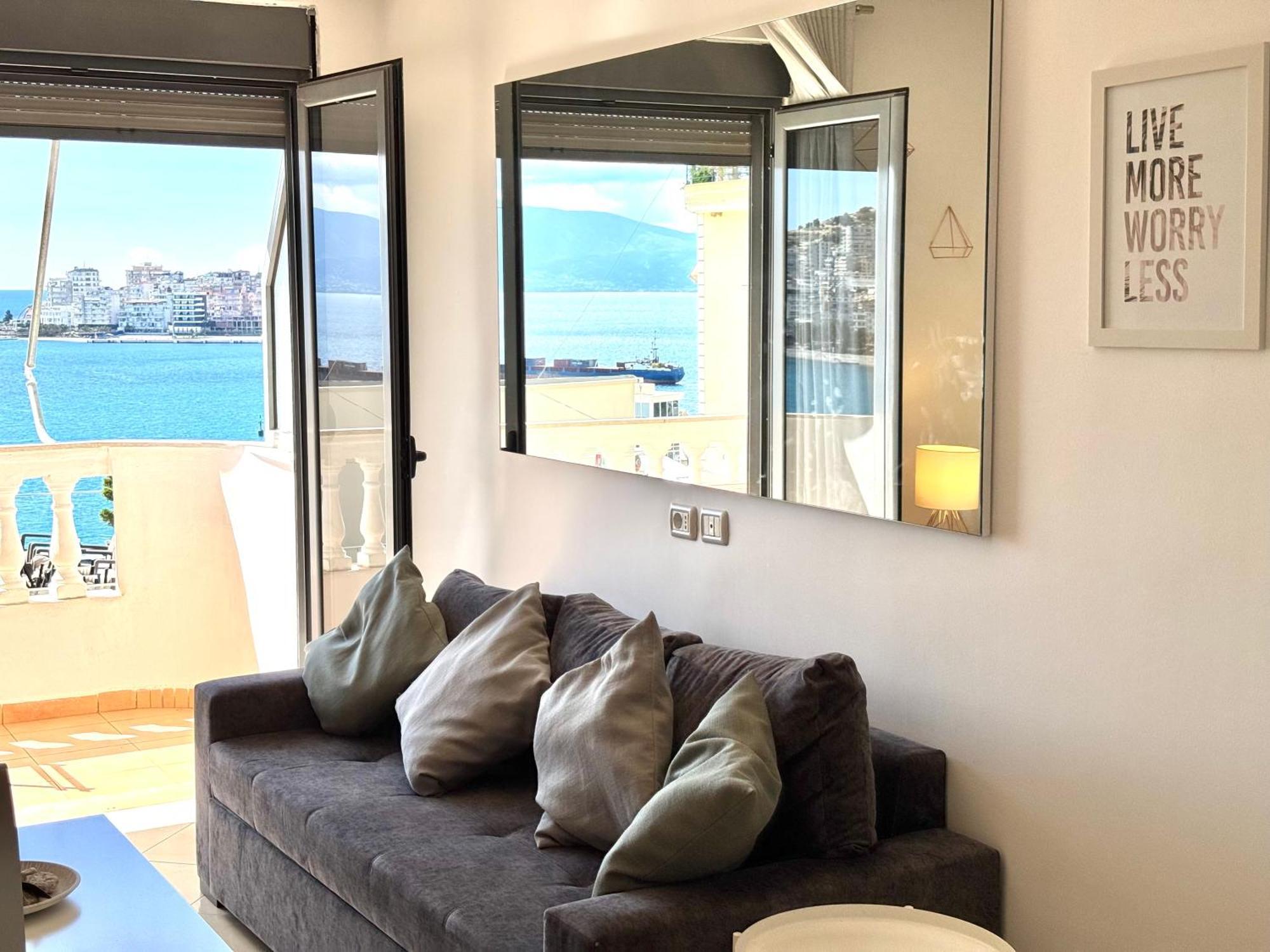 Sun&Sea Apartment Saranda Bagian luar foto
